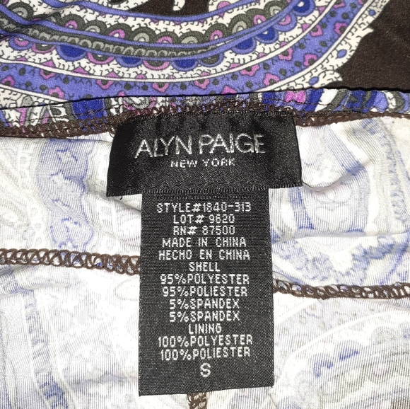 Paisley Print Alyn Paige Maxi Dress - Picture 4 of 5